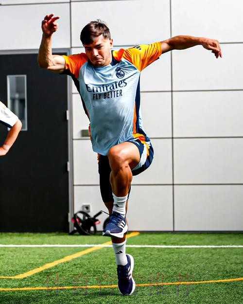 TA:皇马确实有人质疑平图斯 认为他训练方法过时